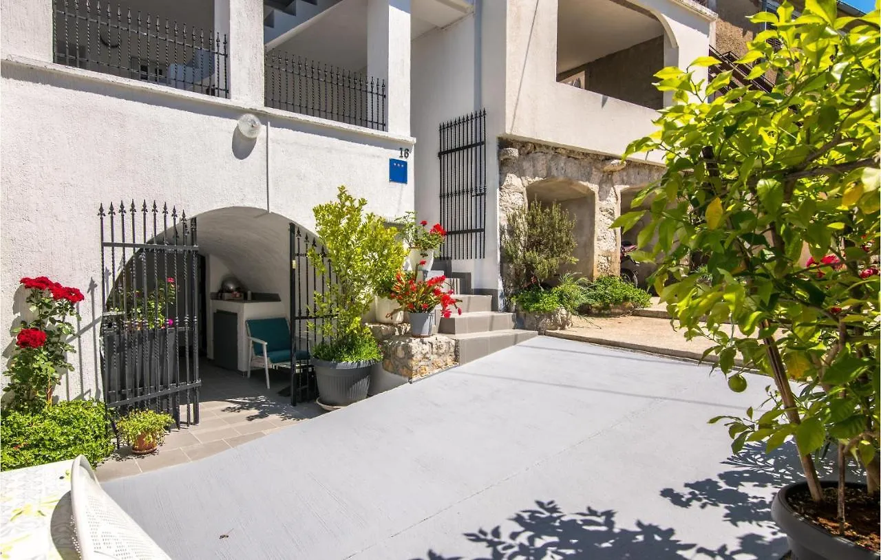 Amazing Apartment In Zupanje With Wifi 0*,  Croatia